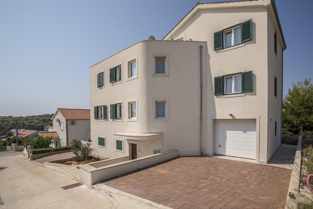 Apartmani Mariela 马斯林尼察 外观 照片