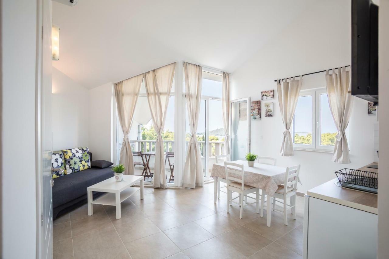 Apartmani Mariela 马斯林尼察 外观 照片